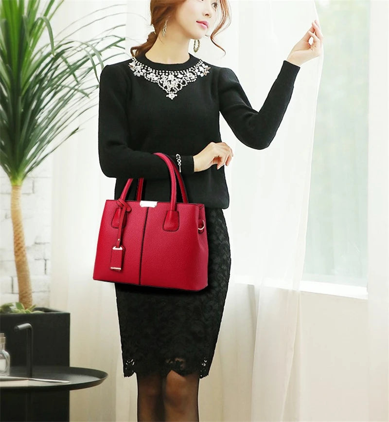 Bolso Renata | Acabado de lujo en cuero con diseño elegante para cualquier ocasión.