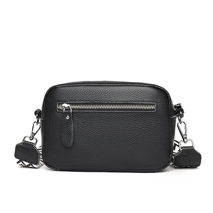 Bolso Catalina | Cuero genuino de color liso con diseño versátil para llevar al hombro o cruzado.