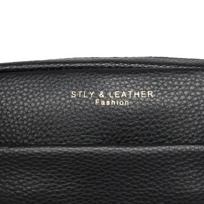 Bolso Catalina | Cuero genuino de color liso con diseño versátil para llevar al hombro o cruzado.