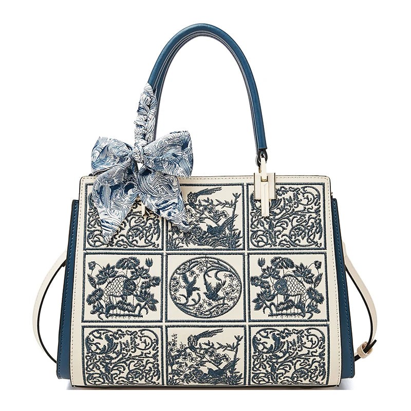 Bolso Xiélia | Cuero Genuino con Bordado Clásico Inspiración Oriental