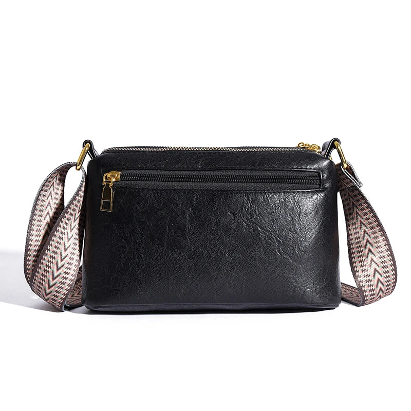 Bolso Valentina | Confeccionado en cuero 100% vacuno con diseño elegante y multifuncional.