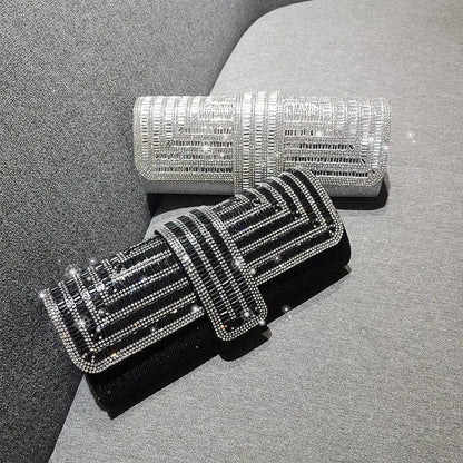 Bolso Luméa | Acabado con Cristales Brillantes y Cadena Elegante