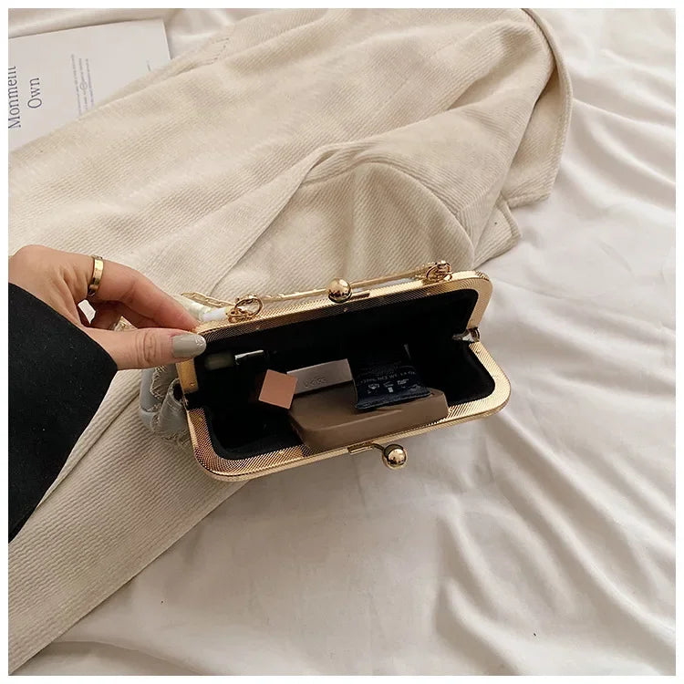 Bolso Seraphine | Acabado Glitter de Lujo con Cadena Elegante