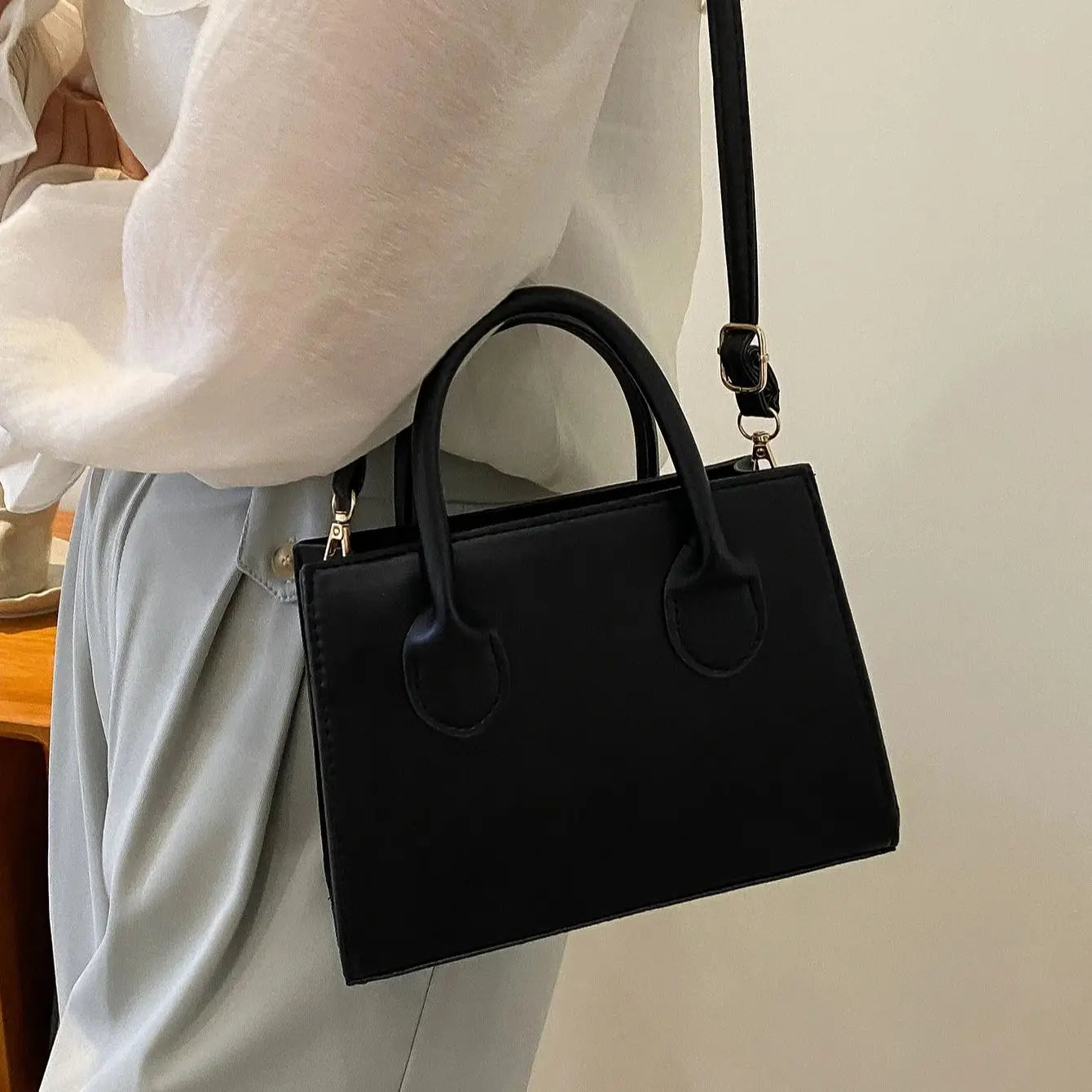 Bolso Alvera | Cuero Sintético de Gran Capacidad para Viajes y Uso Diario