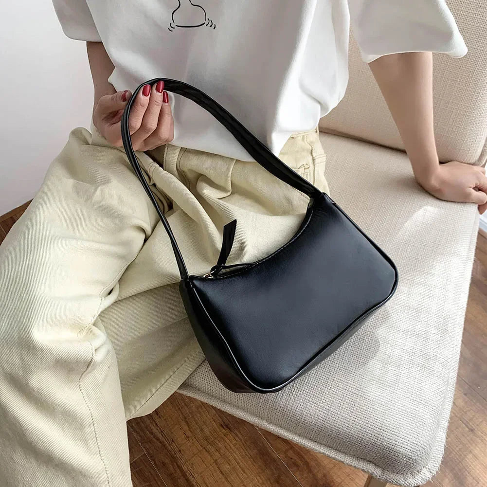 Bolso Célienne | Cuero Sintético Suave con Diseño Retro de Asa Superior