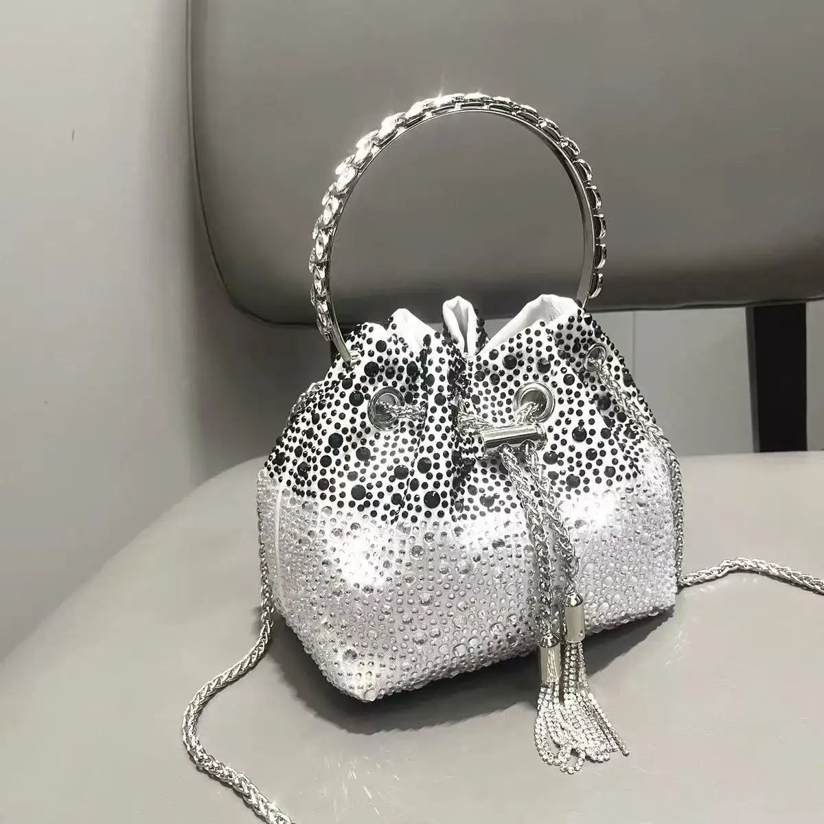 Bolso Élysia | Acabado con Cristales de Estrás y Brillo Sofisticado