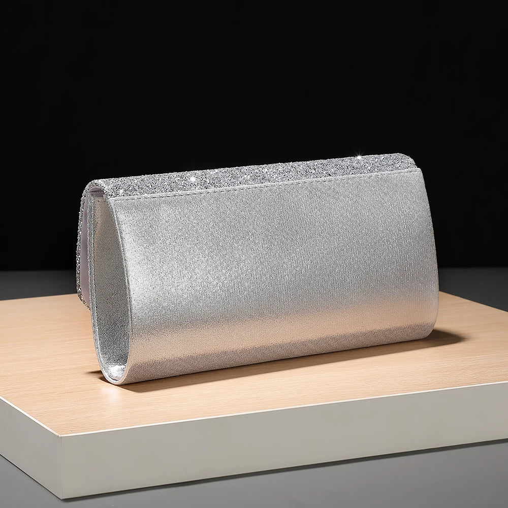 Bolsa Celestine | Acabamento em Paetês Metálicos com Alça de Corrente Elegante