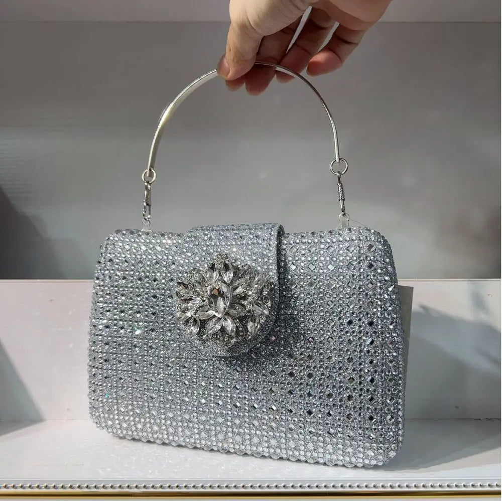 Bolso Diamante Royale | Clutch de Cristales Brillantes con Acabado Metálico de Lujo