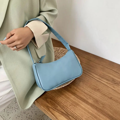 Bolso Célienne | Cuero Sintético Suave con Diseño Retro de Asa Superior