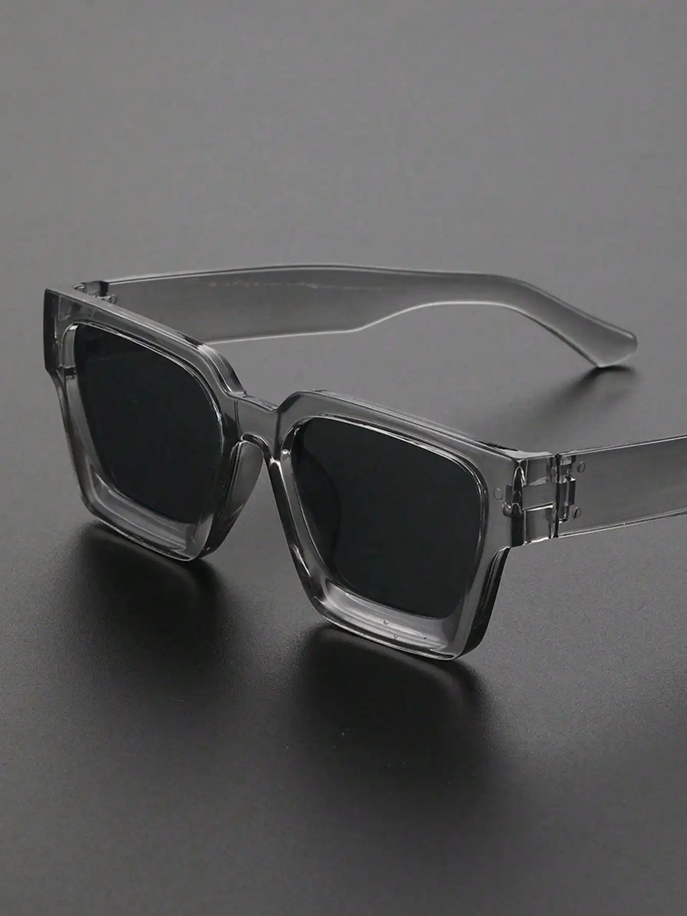 Gafas de Sol ARVION™ Cuadradas para Mujer y Hombre | Diseño Clásico de Montura Plástica | Estilo Casual | Protección UV400