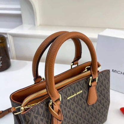 Bolso Madison Signature | Diseño Estampado con Estilo Moderno y Versatilidad Premium