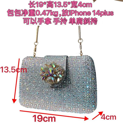 Bolso Diamante Royale | Clutch de Cristales Brillantes con Acabado Metálico de Lujo