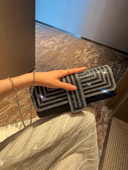 Bolso Luméa | Acabado con Cristales Brillantes y Cadena Elegante