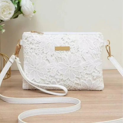 Bolso Rosavelle | Encaje Floral Calado con Diseño Compacto y Suave