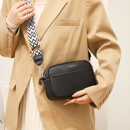 Bolso Catalina | Cuero genuino de color liso con diseño versátil para llevar al hombro o cruzado.