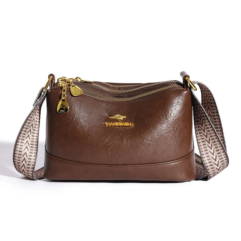 Bolso Valentina | Confeccionado en cuero 100% vacuno con diseño elegante y multifuncional.