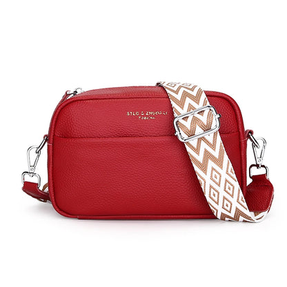 Bolso Catalina | Cuero genuino de color liso con diseño versátil para llevar al hombro o cruzado.