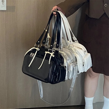 Bolso Akiré | Diseño Itabag con Gran Capacidad para Insignias y Accesorios