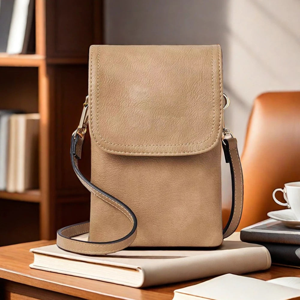 Bolso Alma | Diseño minimalista en cuero PU con tamaño compacto para llevar el móvil y lo esencial.