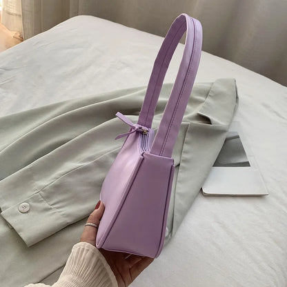 Bolso Célienne | Cuero Sintético Suave con Diseño Retro de Asa Superior