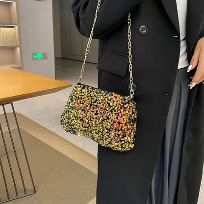 Bolso Noirelle | Acabado en Lentejuelas con Diseño Cuadrado Minimalista