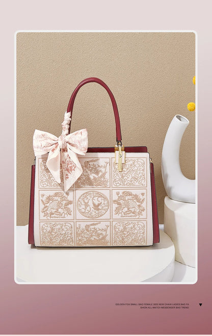 Bolso Xiélia | Cuero Genuino con Bordado Clásico Inspiración Oriental