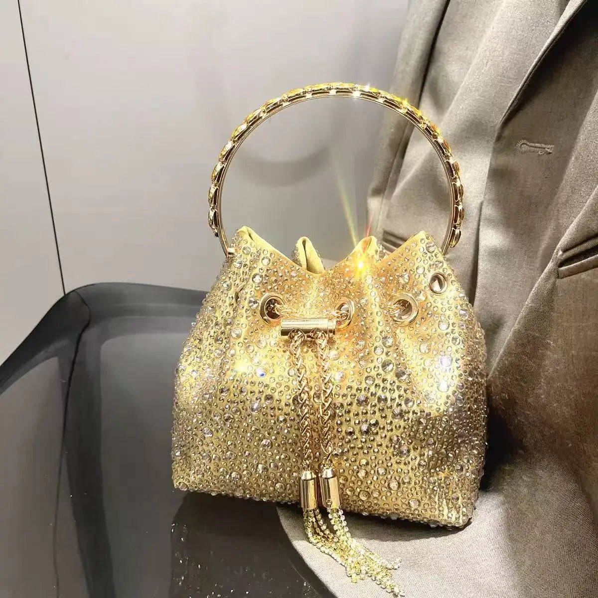 Bolso Élysia | Acabado con Cristales de Estrás y Brillo Sofisticado
