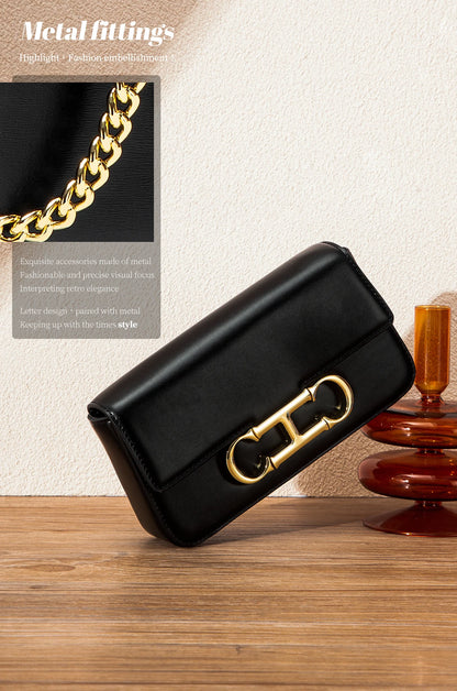 Valvet Aurelia Noir — Bolso de Cadena con Solapa Elegante