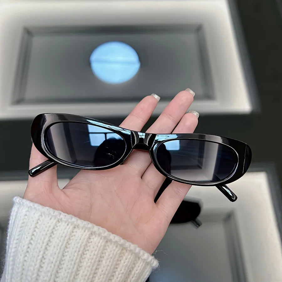 Velaris Noir | Gafas de Sol Cuadradas Pequeñas Vintage Unisex | Diseño Fashion para Hombre y Mujer | Estilo Elegante en Negro para Uso Diario