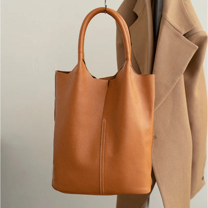 Bolso Miranda | Cuero vacuno suave con gran capacidad y diseño tipo bucket para el uso diario.