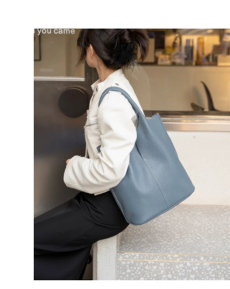 Bolso Miranda | Cuero vacuno suave con gran capacidad y diseño tipo bucket para el uso diario.