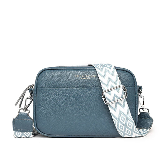 Bolso Catalina | Cuero genuino de color liso con diseño versátil para llevar al hombro o cruzado.